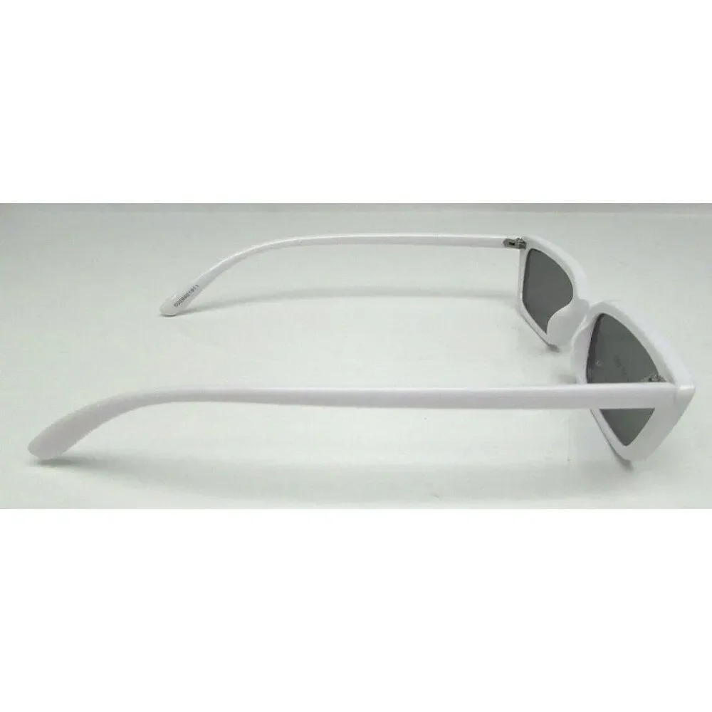 elizabeth and james white Small Rectangle frame black lens sunglasses wg01su03